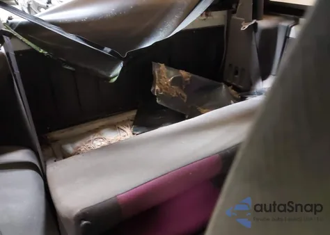 1993 Geo Tracker from USA, damaged, VIN 2CNBJ18U0P6918363